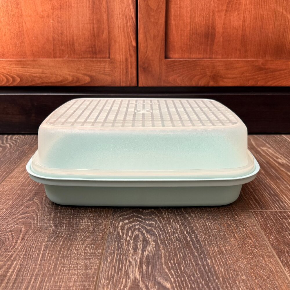 Tupperware Meat Marinade Storage Container – Mint Green